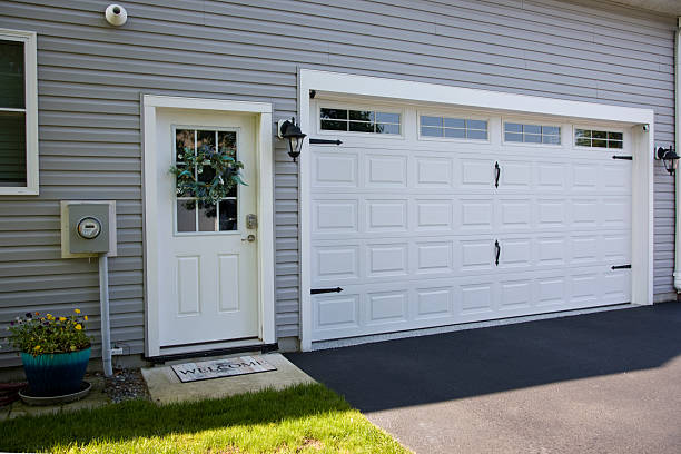 24/7 Emergency Garage Door Installation experts in Tishomingo, OK